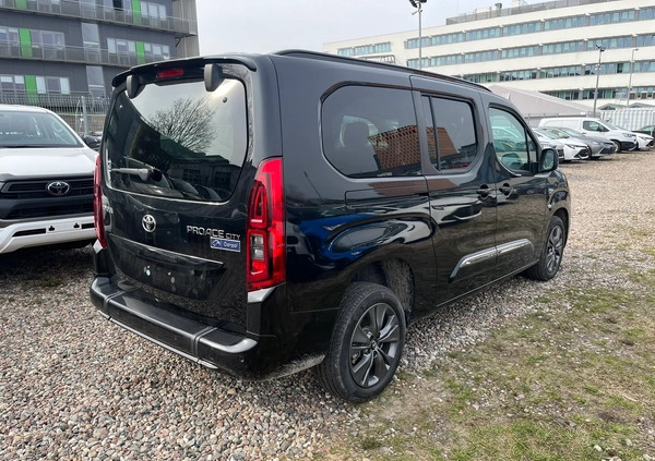 Toyota Proace City Verso cena 215900 przebieg: 5, rok produkcji 2023 z Maków Mazowiecki małe 301